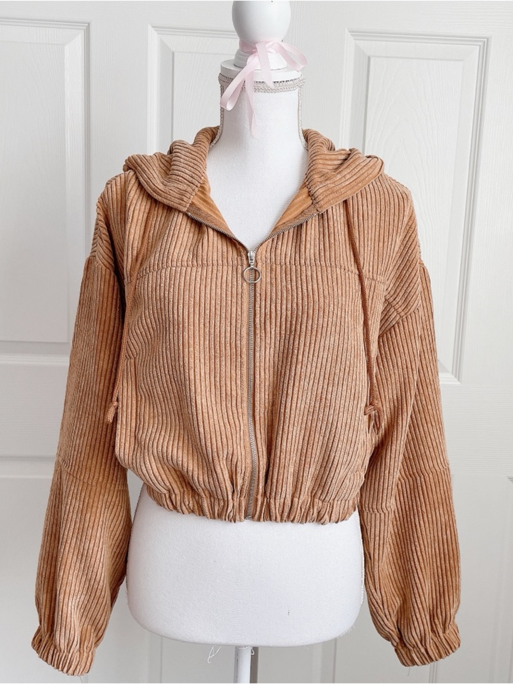 Cropped Ribbed Corduroy Hoodie Jacket in Camel